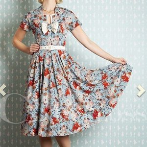 BNWT Alessandra-Regina Floral day dress - Miss Candyfloss size L